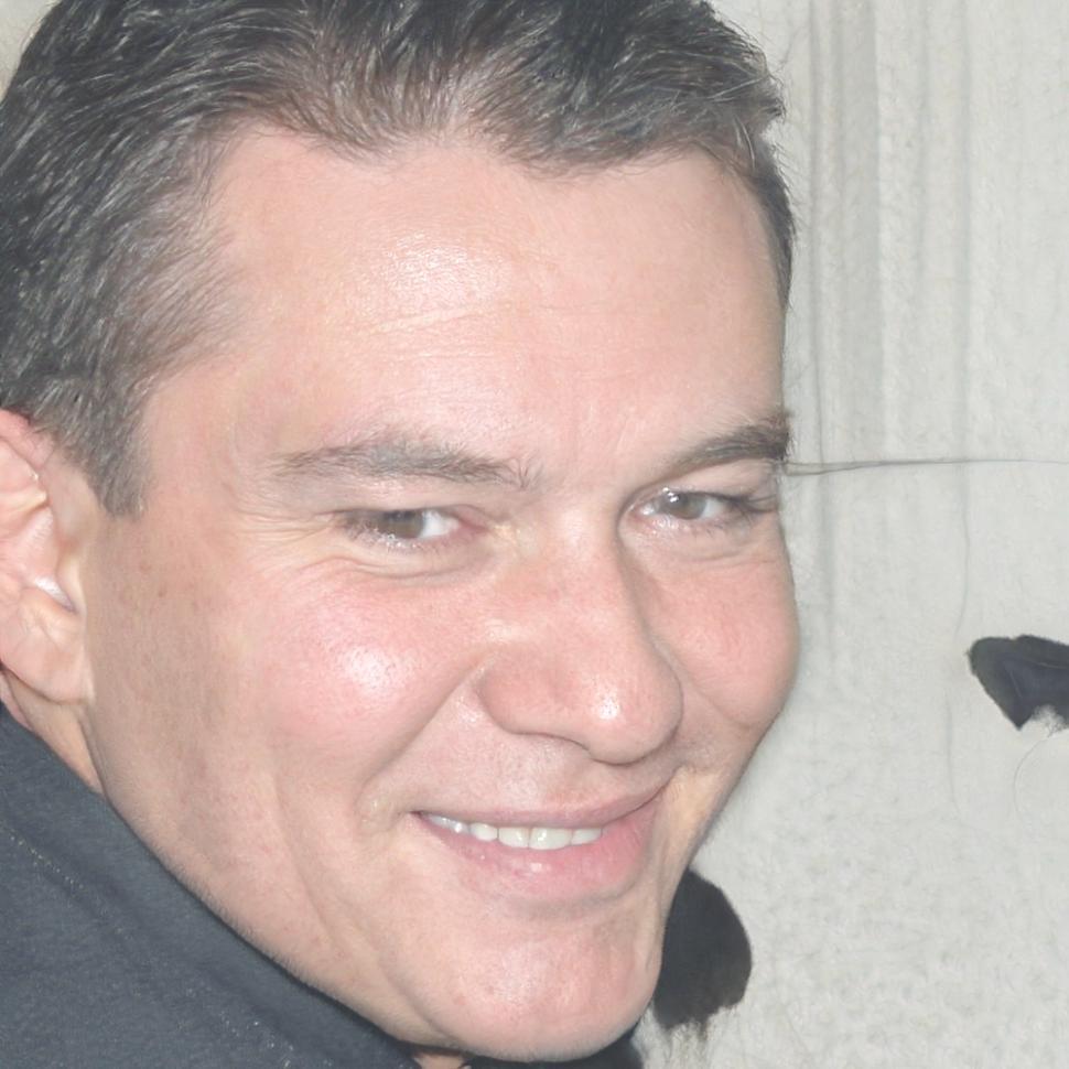 Retrato profesional de Álvaro Mendizábal